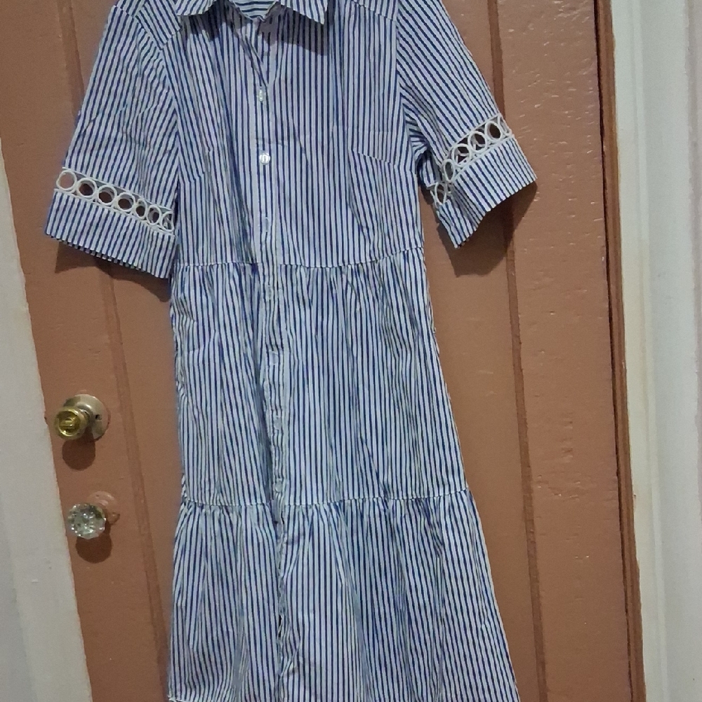 Striped Blue and White Woman Dress. Brand new,but tag missing.